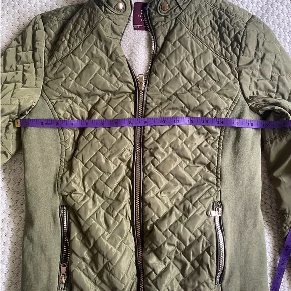 Ci Sono LA Outerwear jacket by Cavalini Green - Picture 7 of 8